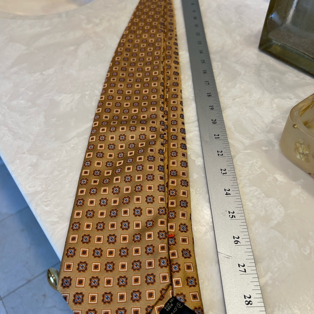 Ermenegildo Zegna Luxurious Silk Geometric Patterned Tie - Gold & Blue, Italian - Picture 13 of 13